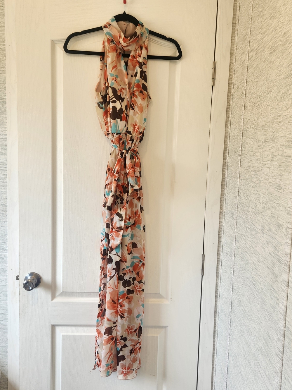 Enfocus Studio Cream Floral Halter Maxi Dress with Peach & Teal Accents 8 Euc